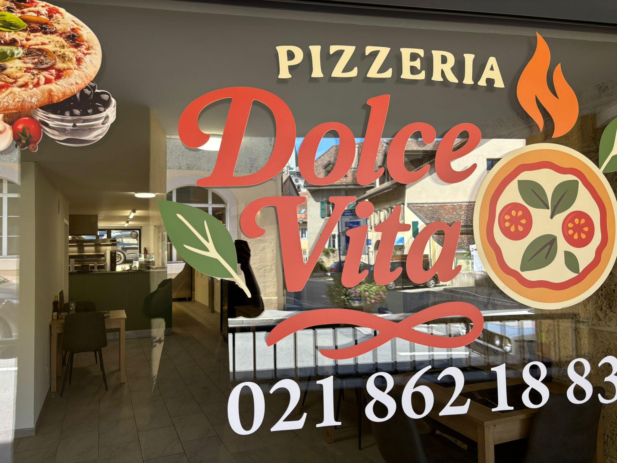 pizzeria-dolce-vita-cossonay-vitrine